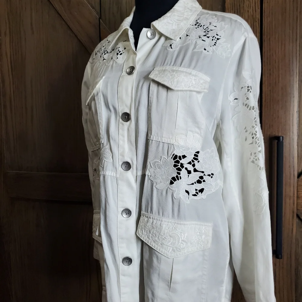 Alice + Olivia Floral Lace Jacket - Picture 2 of 5